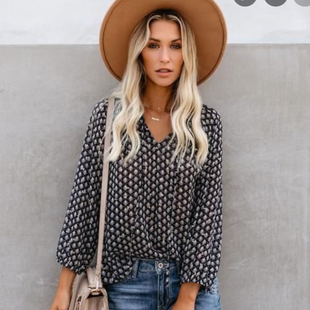 VICI Printed Shimmer Blouse